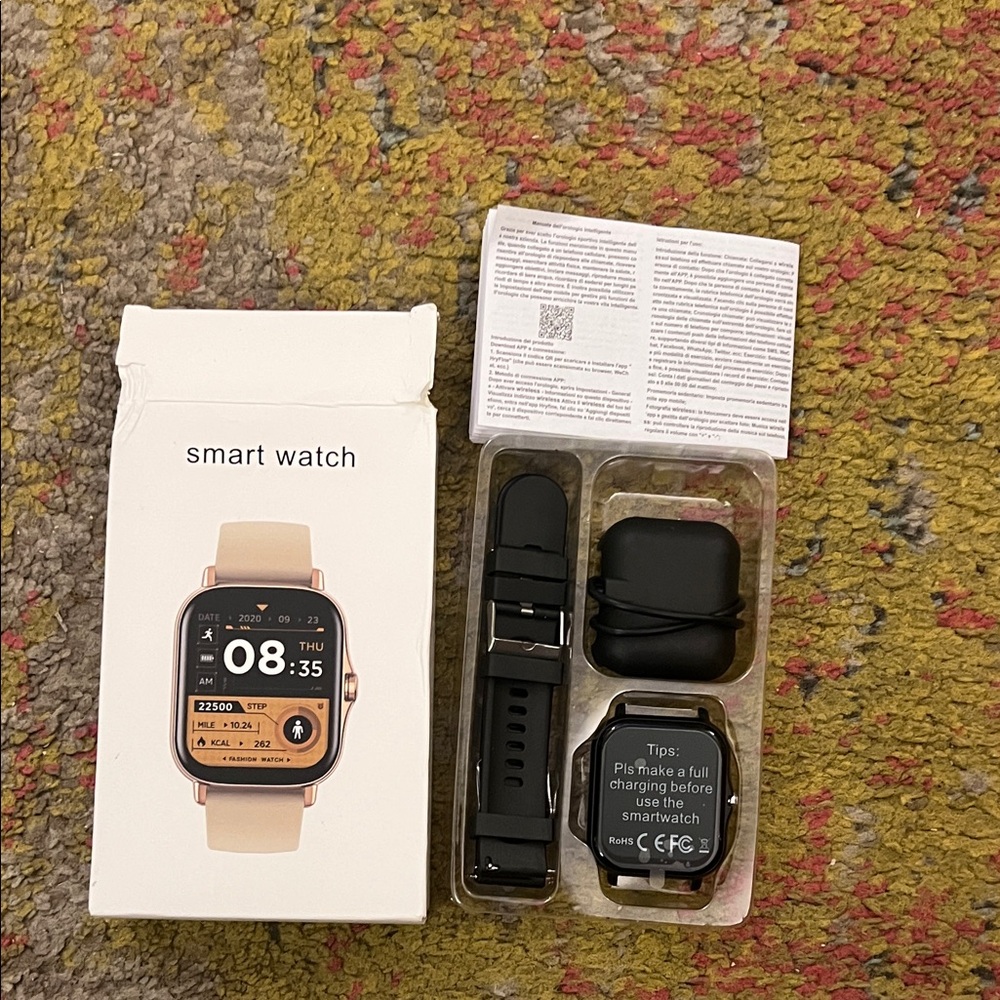 Elegant Gold and Black Smartwatch